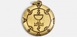 Amulet kráľovny pre ochranu rodiny a šťastného manželstva. Spôsobuje zaľúbenosť.